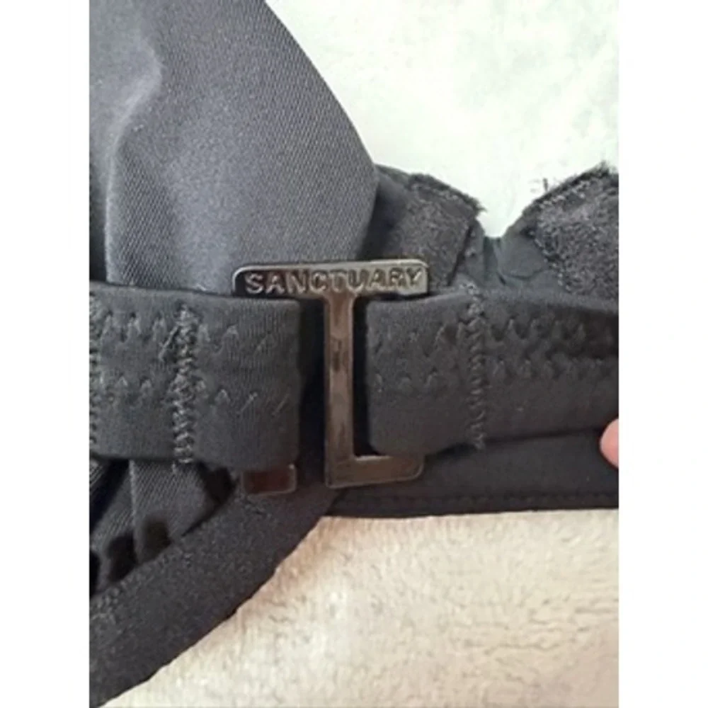 NWT Sanctuary Bikini Top Womens Black Underwire Recycled Polyester L $65.00